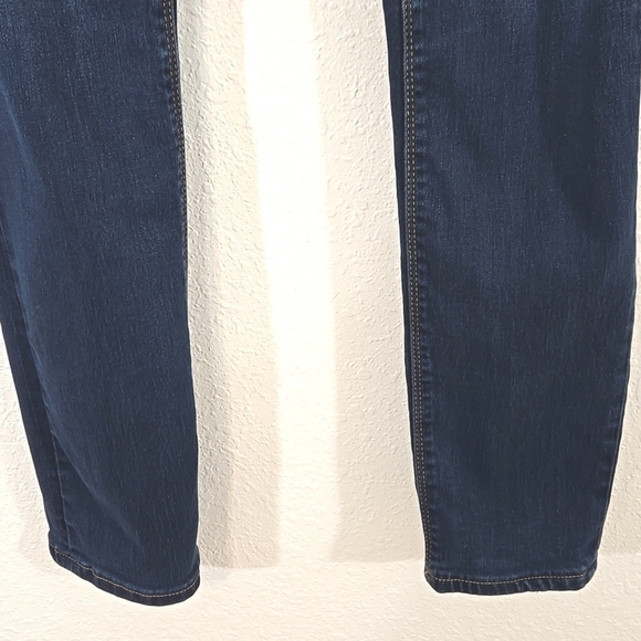 EXPRESS Medium Wash Skinny Jeans w/Stretch Classic Comfortable School, size 4L - Picture 4 of 7
